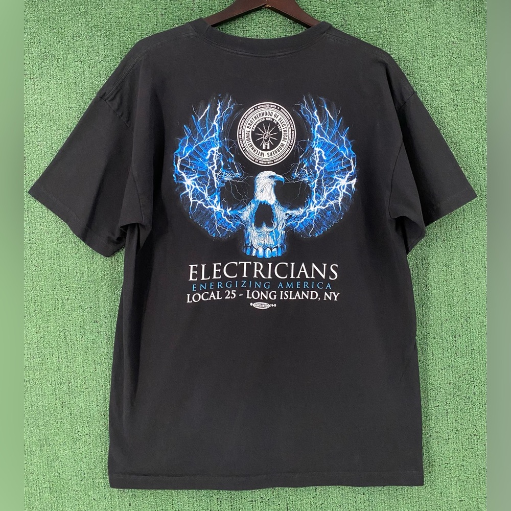 VTG 90s Union Electrical Workers Long Island NY Eagle Skull Pocket T-Shirt Large